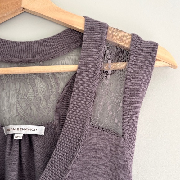 Urban Behavior Women's Size XS Knitted Vest Lace Quiet Luxury Business Chic Soft - Picture 1 of 12